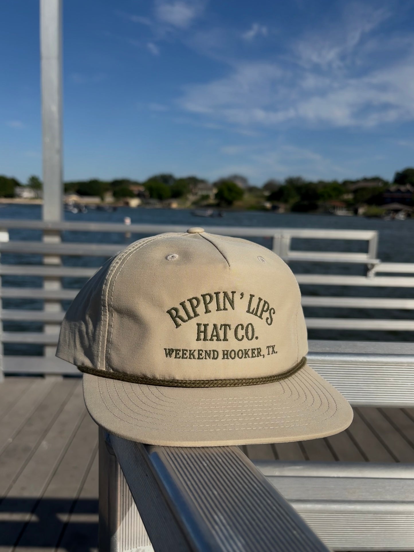 Rippin’ Lips Texas Roped Series - Sand Dune/Loden